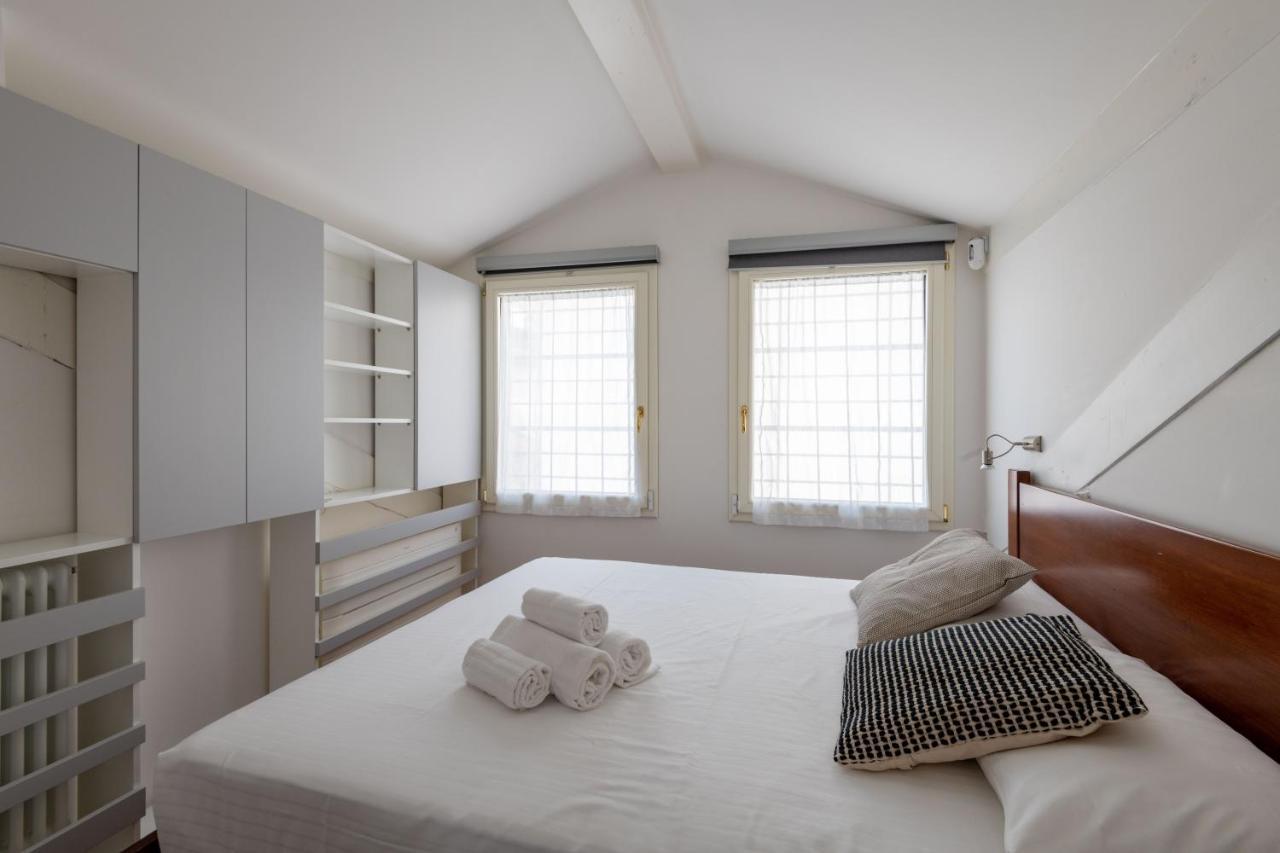 Milano Apartments Voghera Экстерьер фото