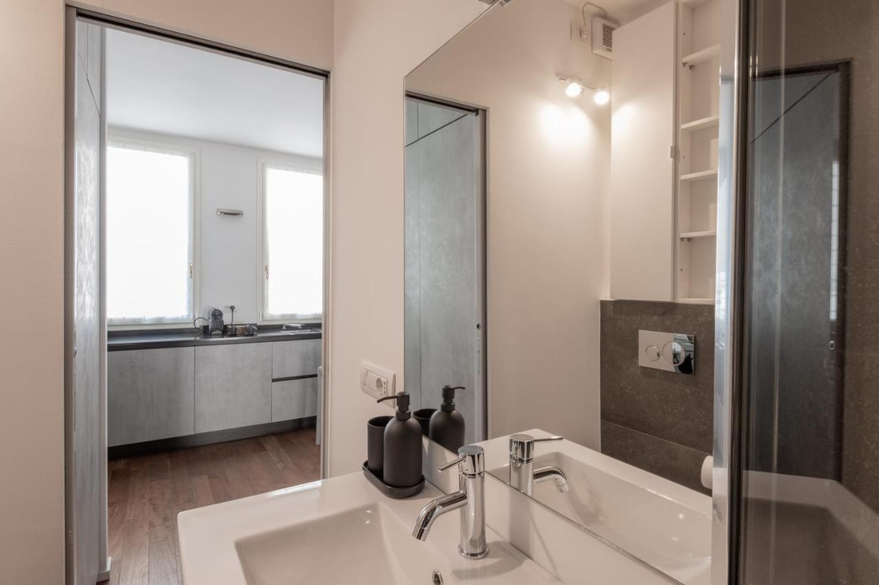 Milano Apartments Voghera Экстерьер фото